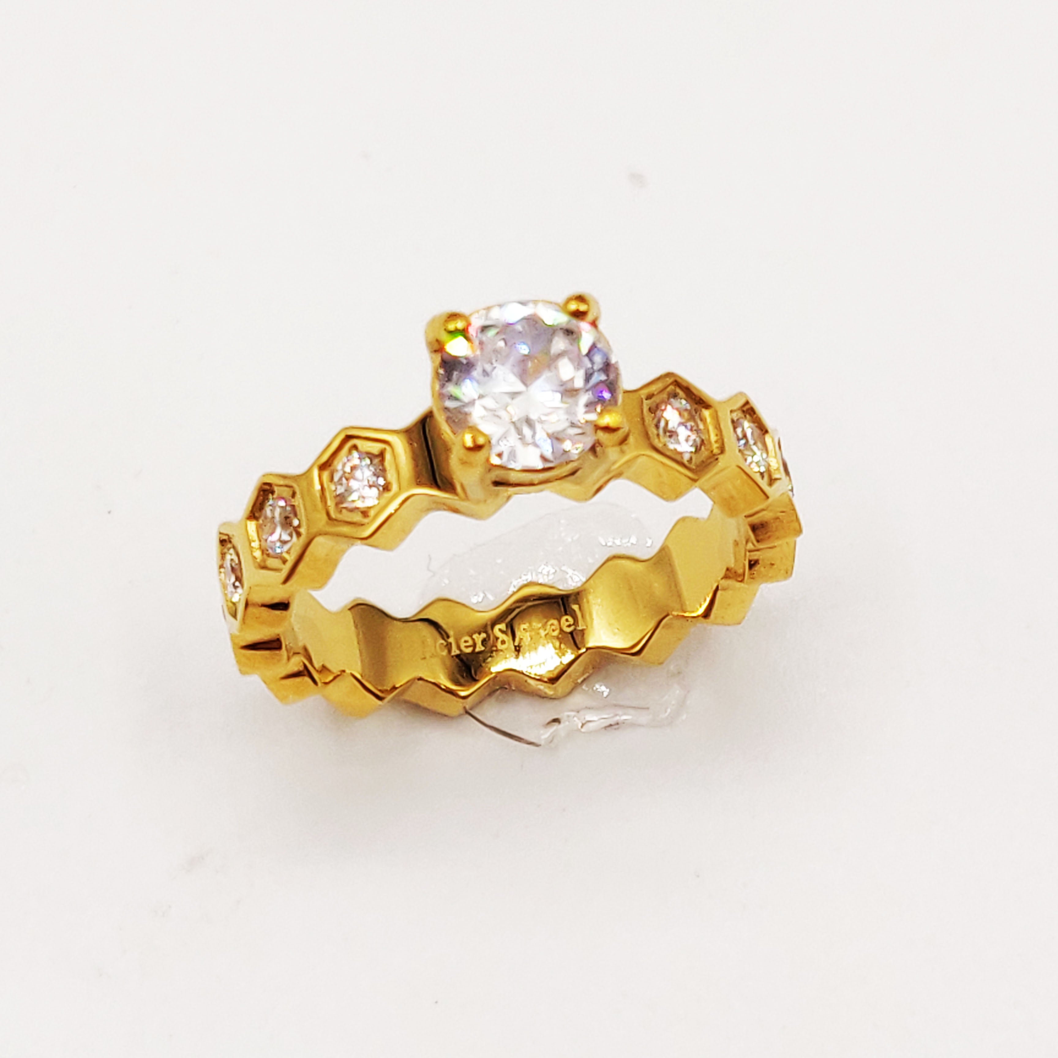 Bague Hexagones Cristaux et Gros Cristal Luxe