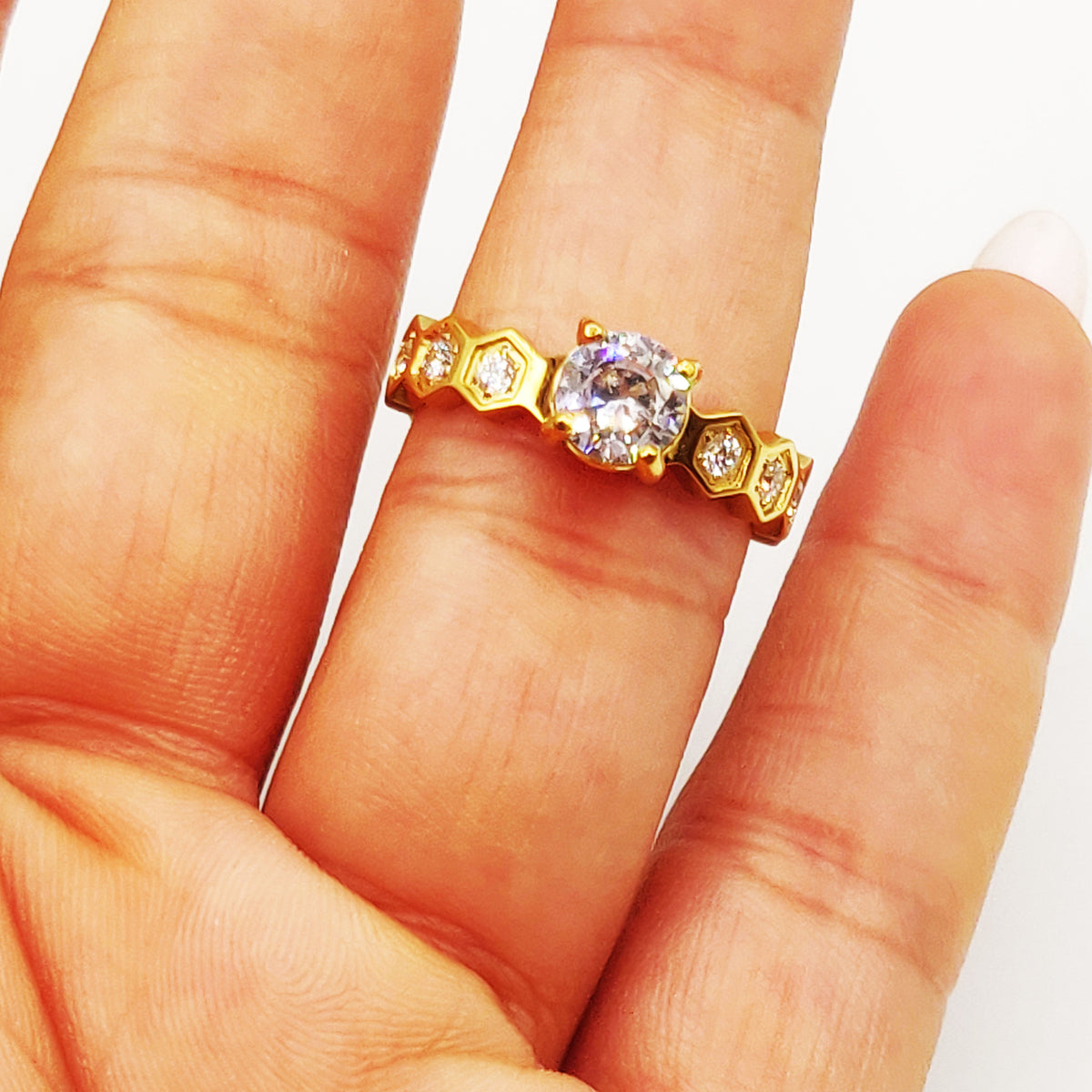 Bague Hexagones Cristaux et Gros Cristal Luxe