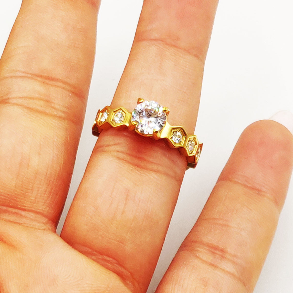 Bague Hexagones Cristaux et Gros Cristal Luxe