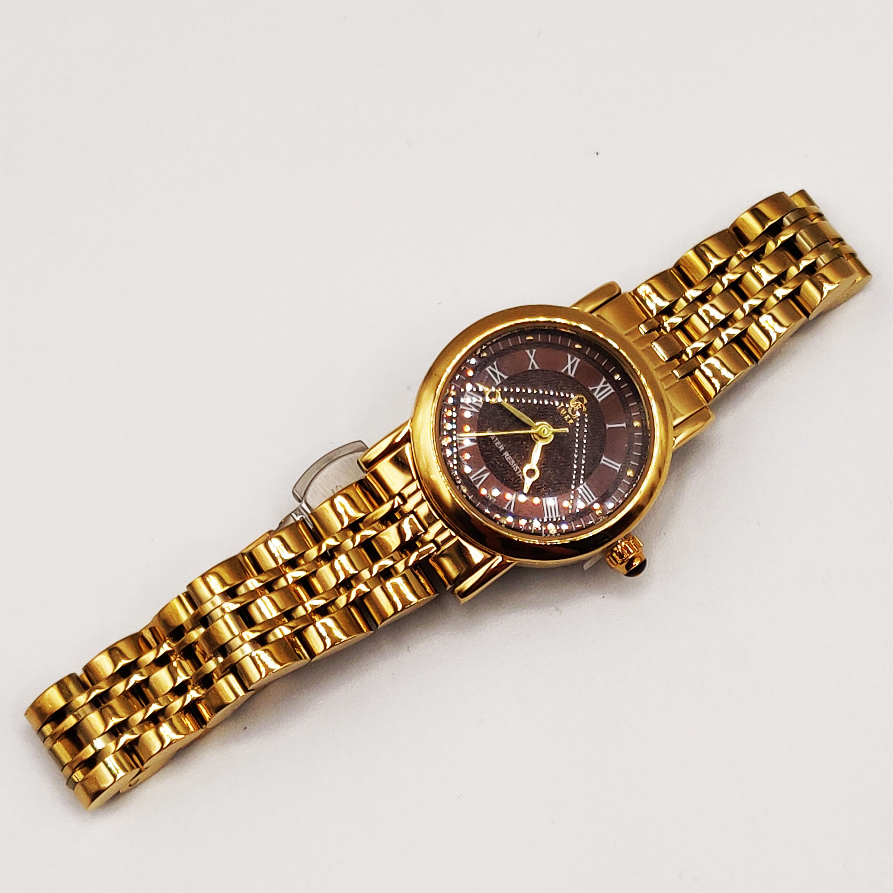 Montre GG Luxe Q88140 Fond Marron Luxe