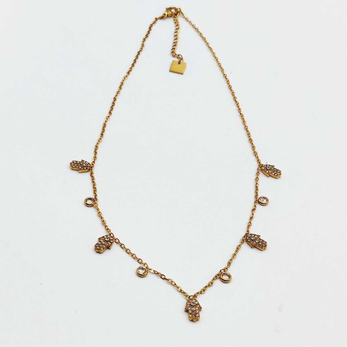 Collier Multi Mains de Fatma Cristaux et Cristaux Ronds Luxe