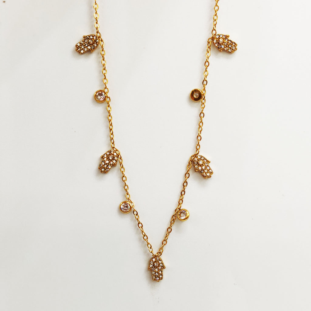 Collier Multi Mains de Fatma Cristaux et Cristaux Ronds Luxe