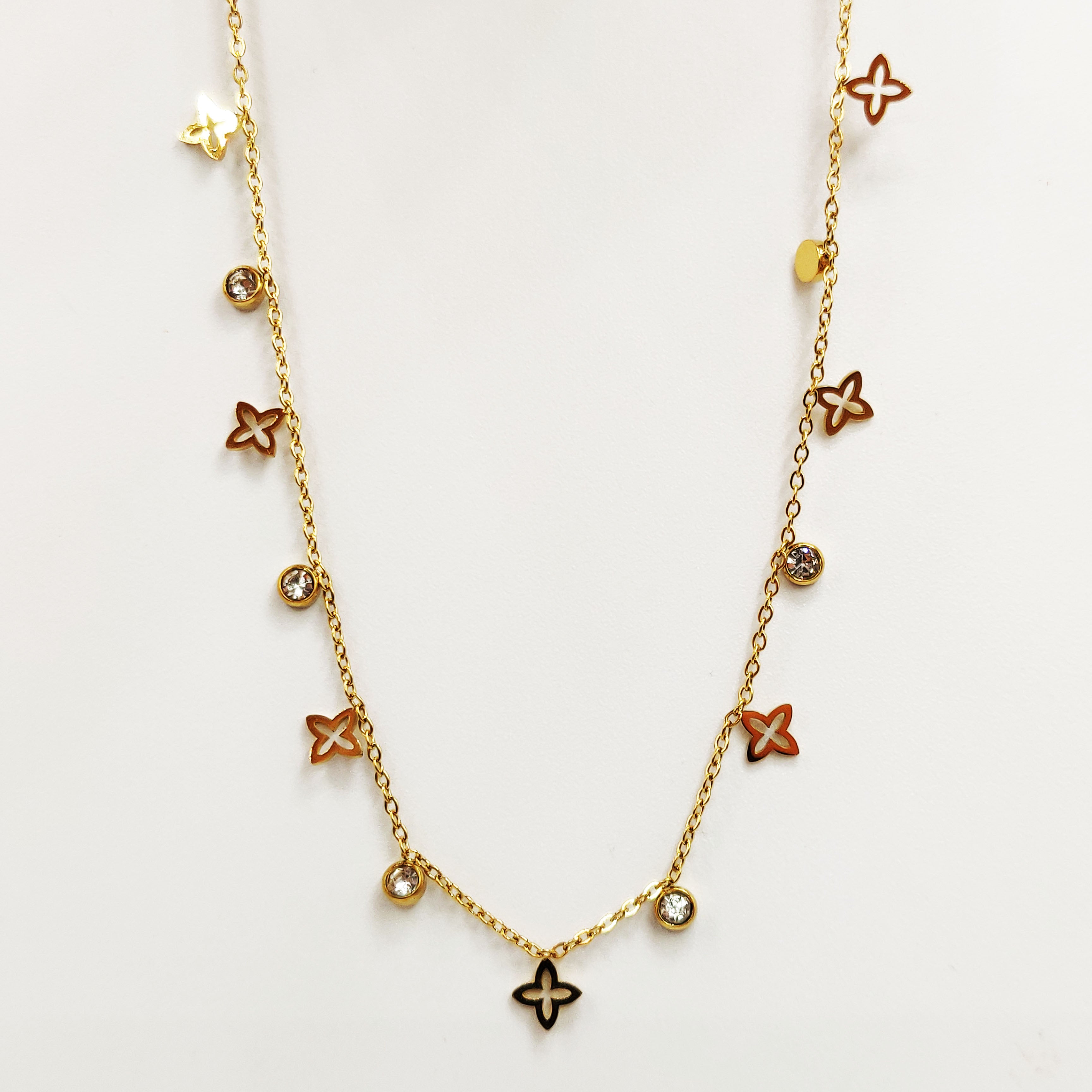 Collier Multi Étoiles Creuses et Cristaux Luxe
