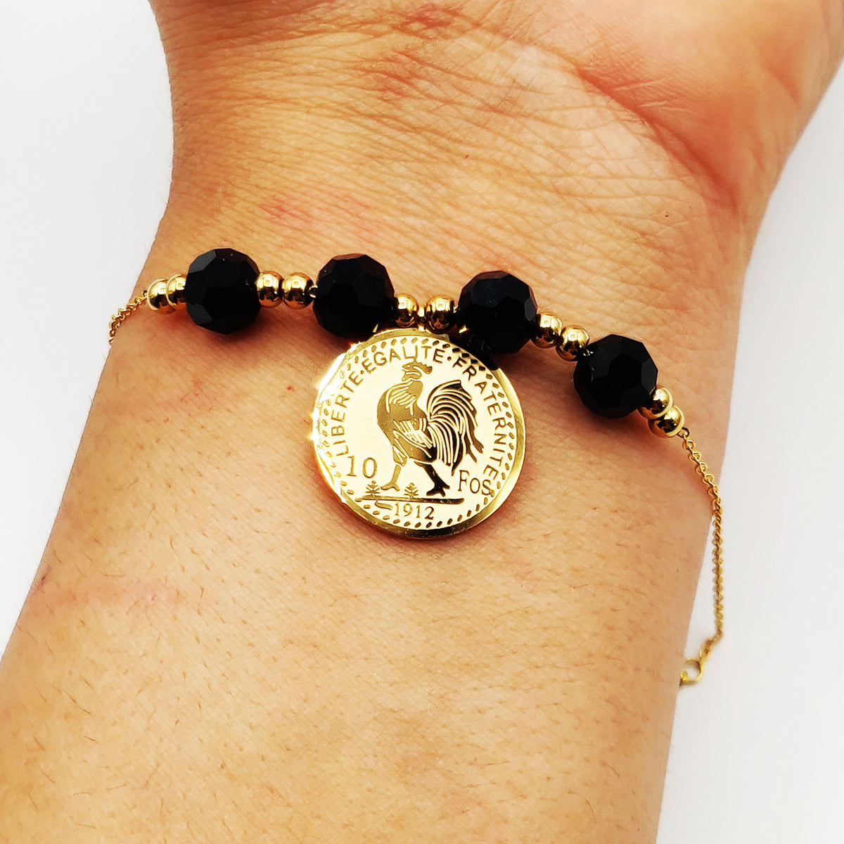 Bracelet Perles d'imitation Dorées et Noires Pendentif Louise Coq Luxe