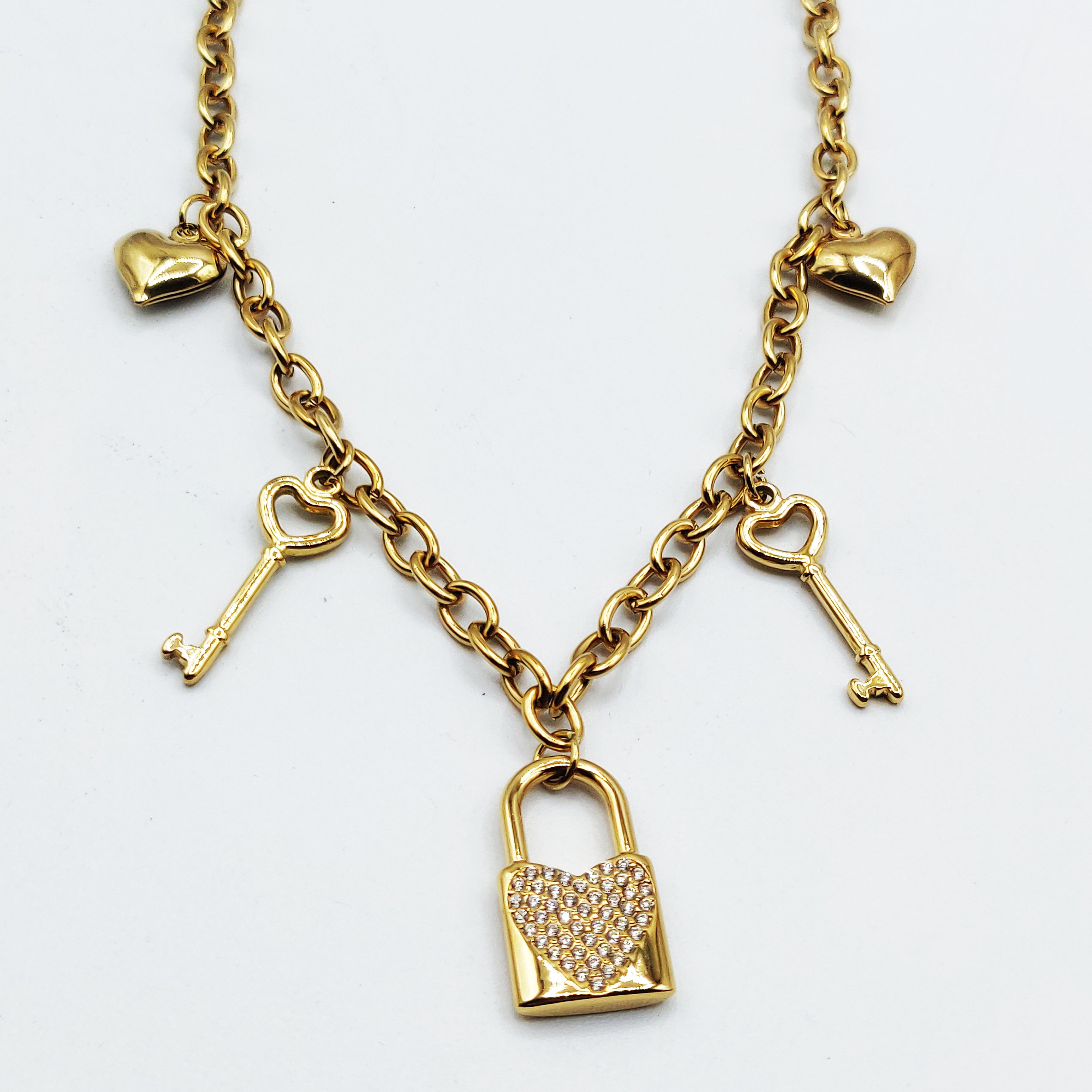 Collier Chaîne Pendentifs Cadenas, Clés et Coeurs Luxe