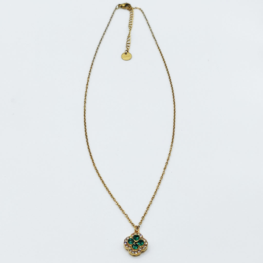 Collier Trèfle Cristaux Verts Tour Cristaux Luxe