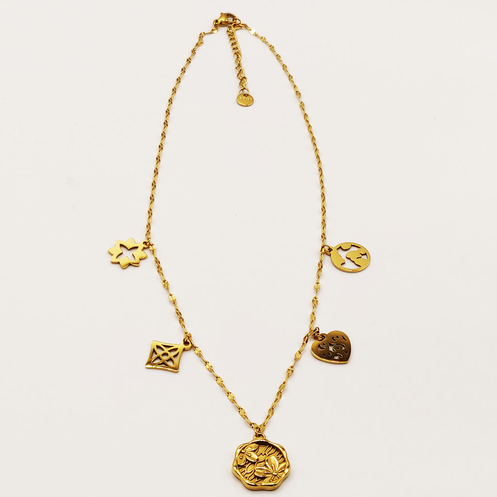 Collier Multi Pendentifs Fleurs et Étoiles Luxe