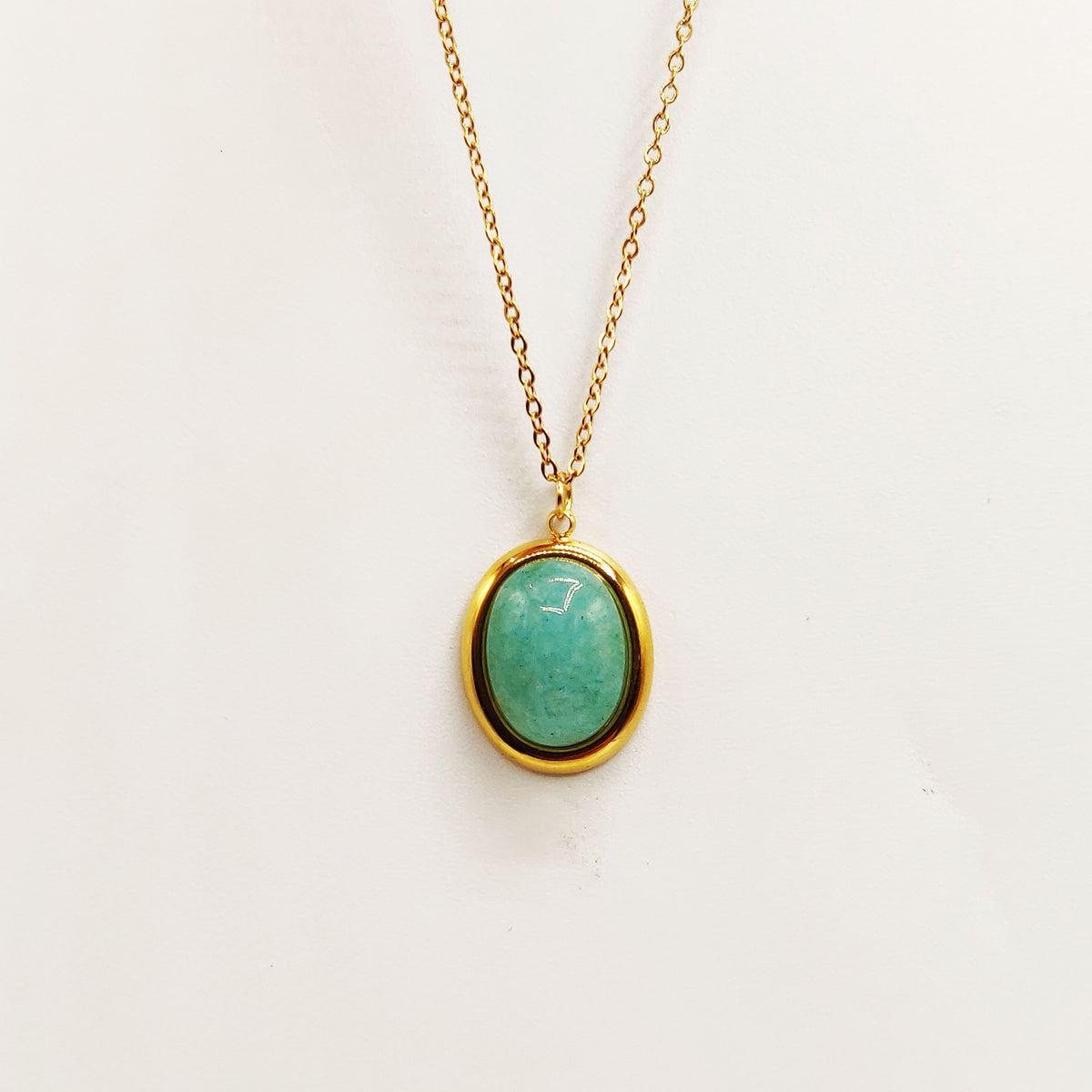 Collier Ovale Doré Pierre Bleue Luxe