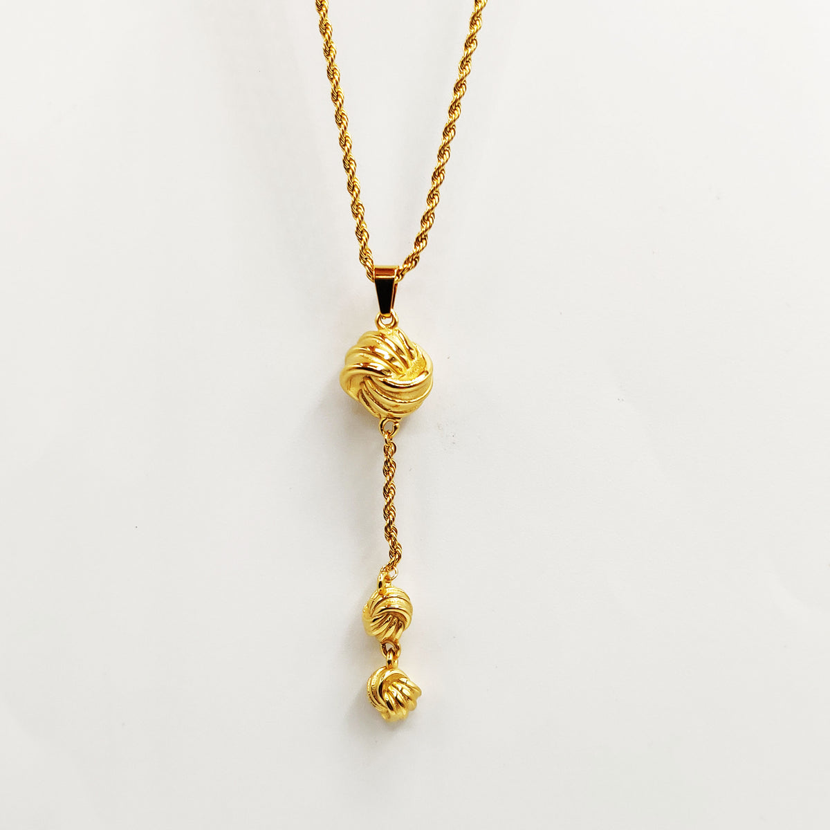 Collier Torsade Boules de Noeuds Descendant