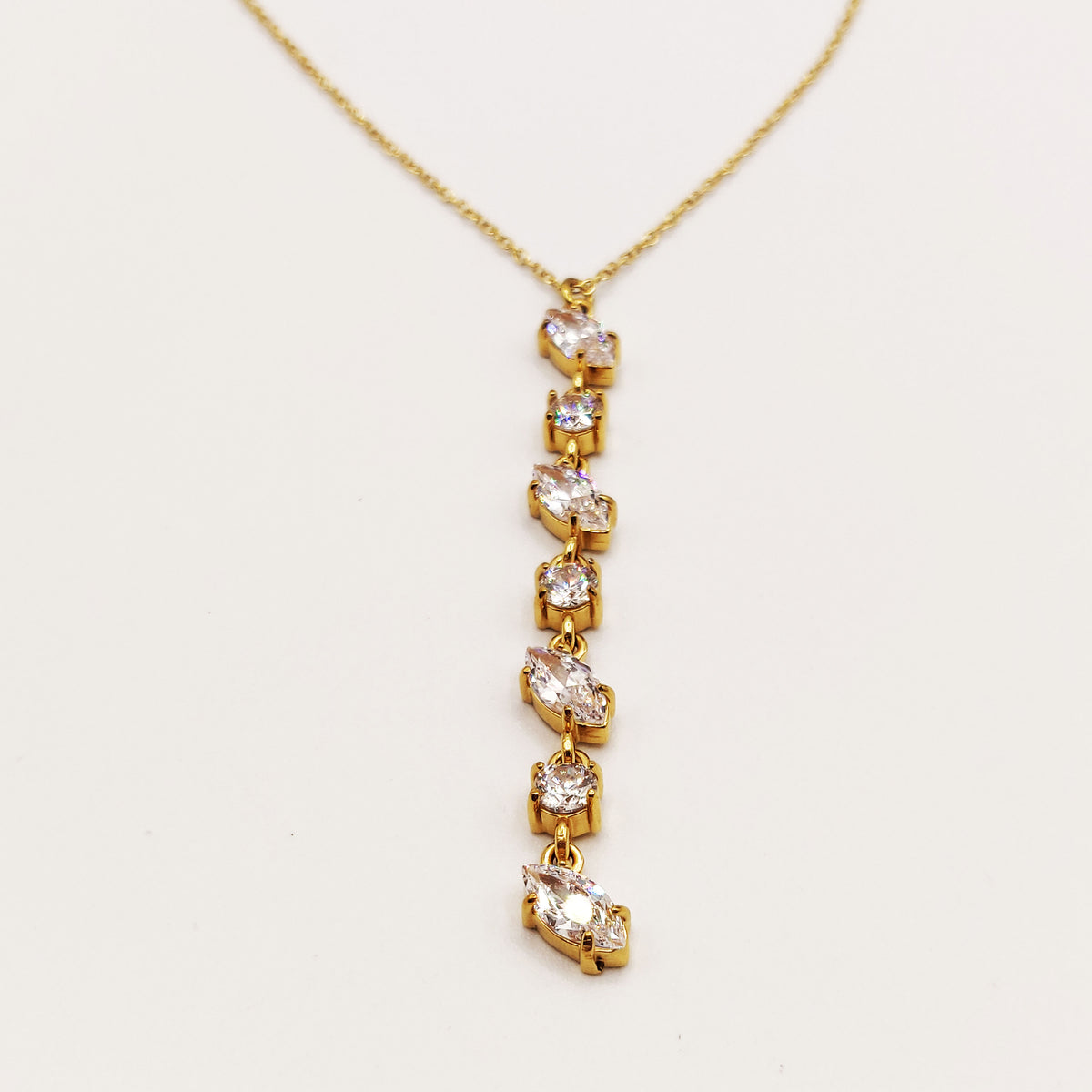 Collier Multi Cristaux Ovales et Ronds Descendant Luxe