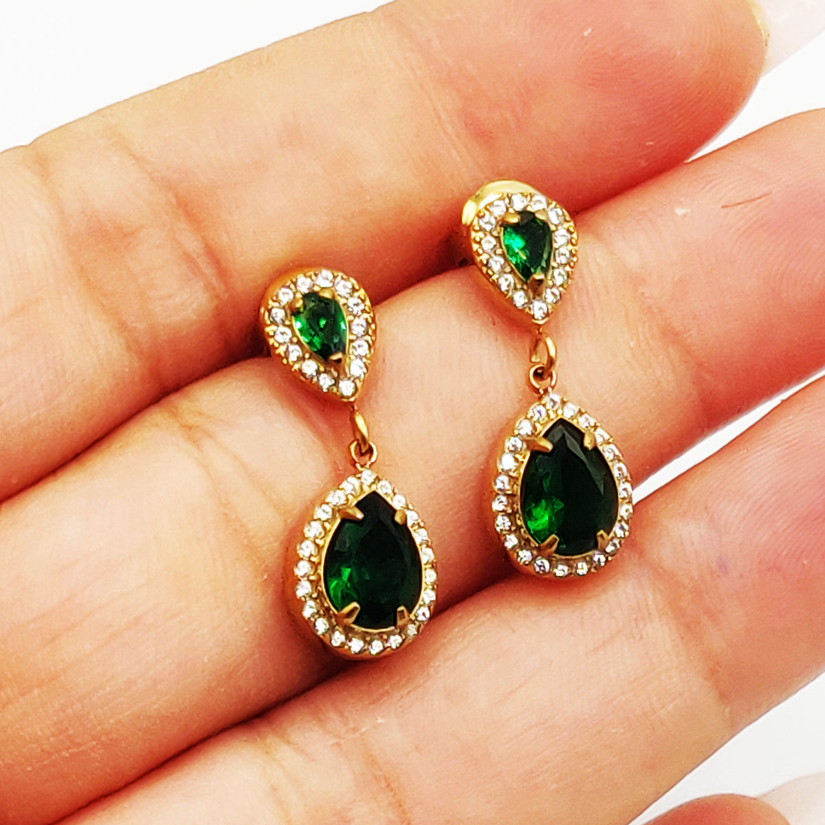 Boucles d'oreilles Grande Goutte Cristal Vert Tour Cristaux Luxe