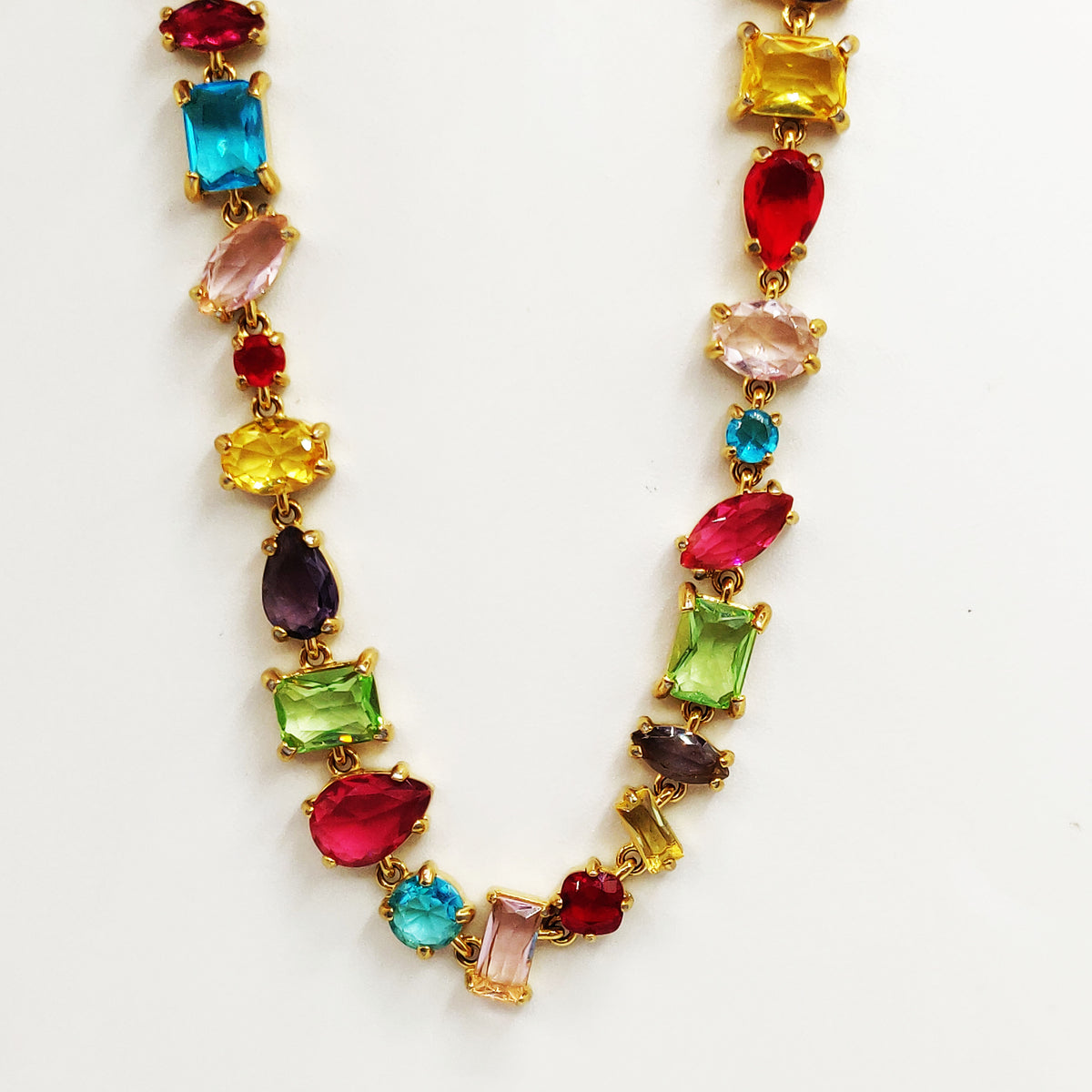 Collier Multi Cristaux Multi Formes et Multicolores Foncés Luxe