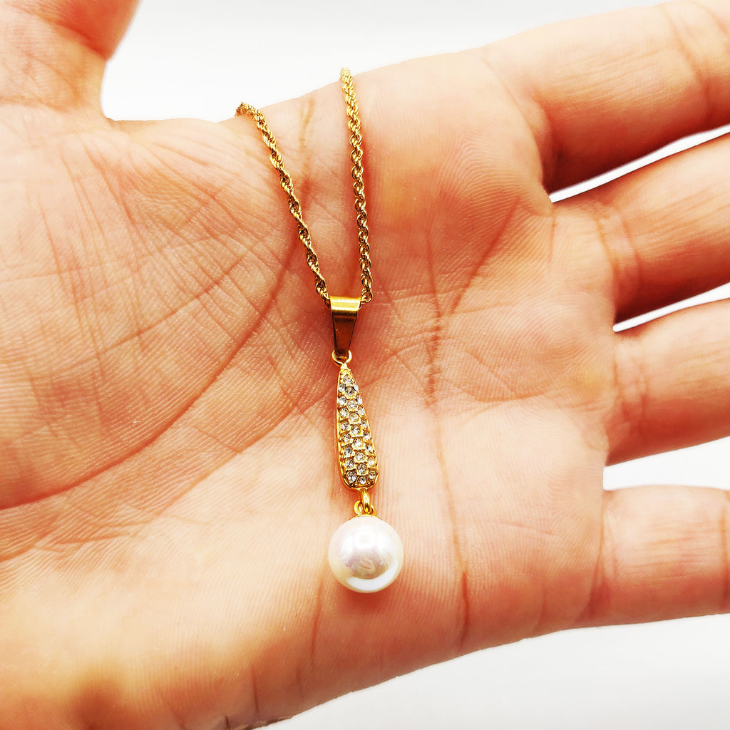 Collier Goutte Cristaux et Perle d'imitation Blanche Luxe