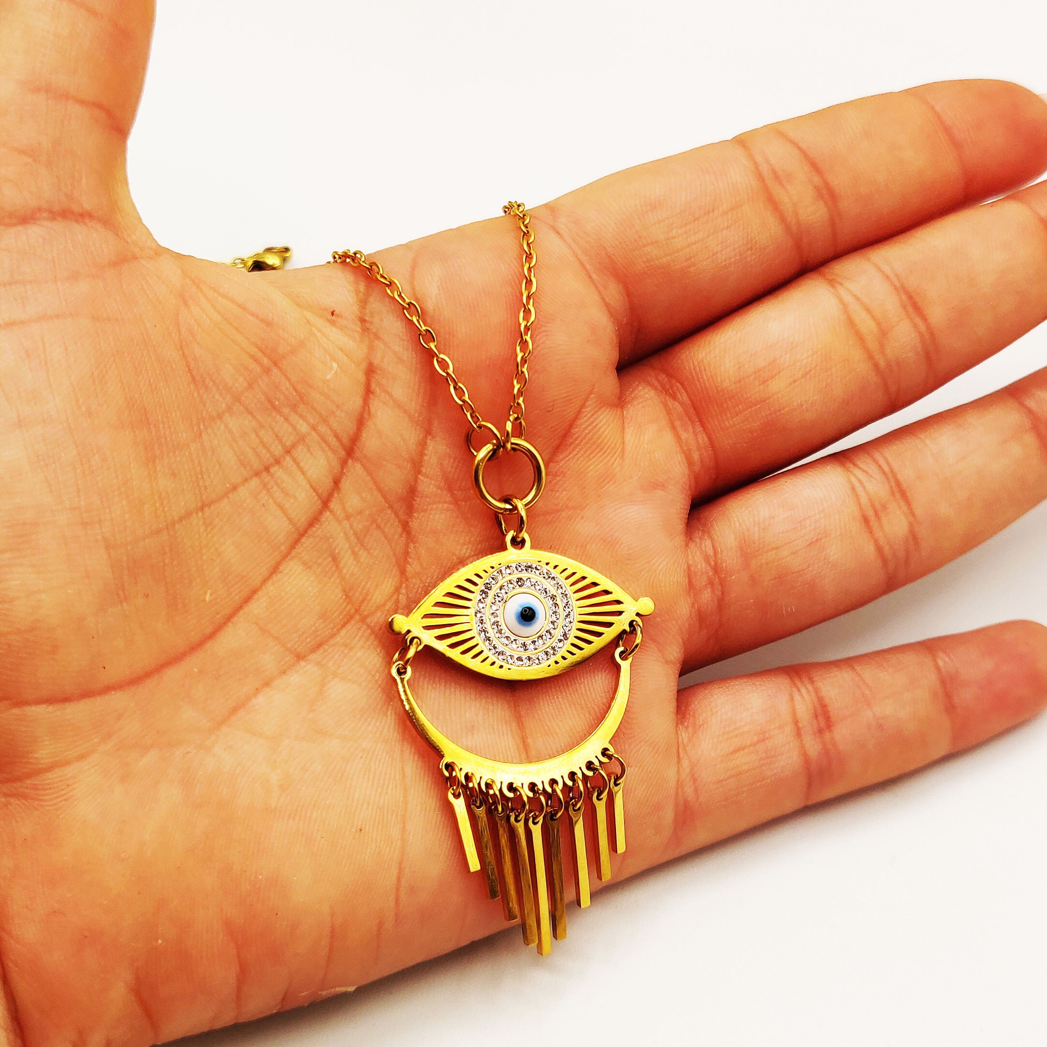 Collier Oeil Blanc Tour Cristaux Luxe
