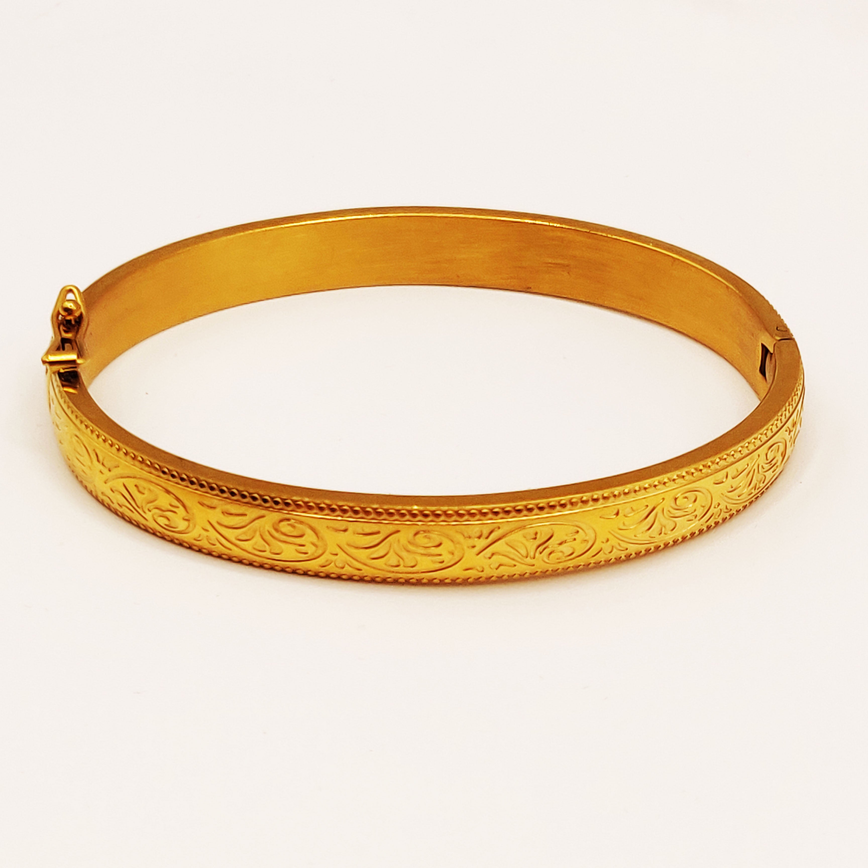 Bracelet Rigide Motifs Vagues Orientales Gravées Luxe