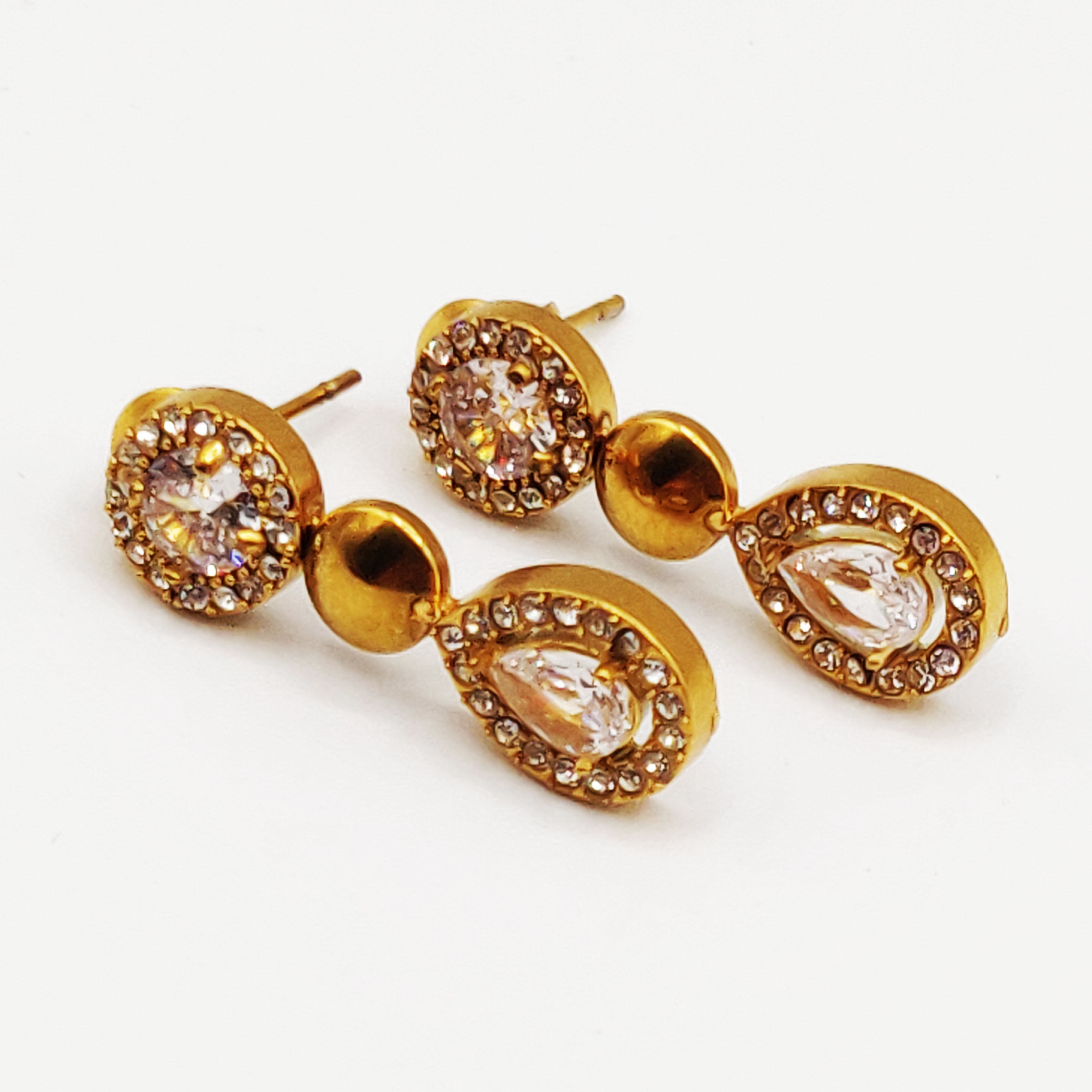 Boucles d'oreilles Ronds Cristaux et Dorés Pendentif Goutte Cristal Luxe
