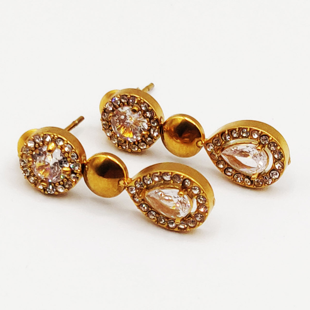 Boucles d'oreilles Ronds Cristaux et Dorés Pendentif Goutte Cristal Luxe