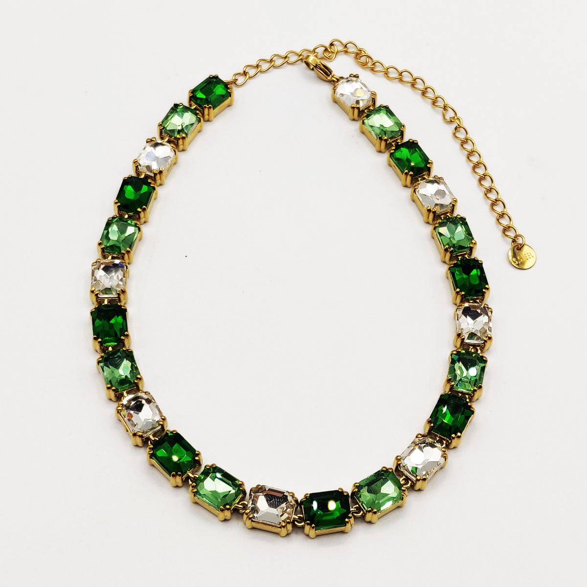Collier Multi Cristaux Rectangles Verts et Blancs Luxe