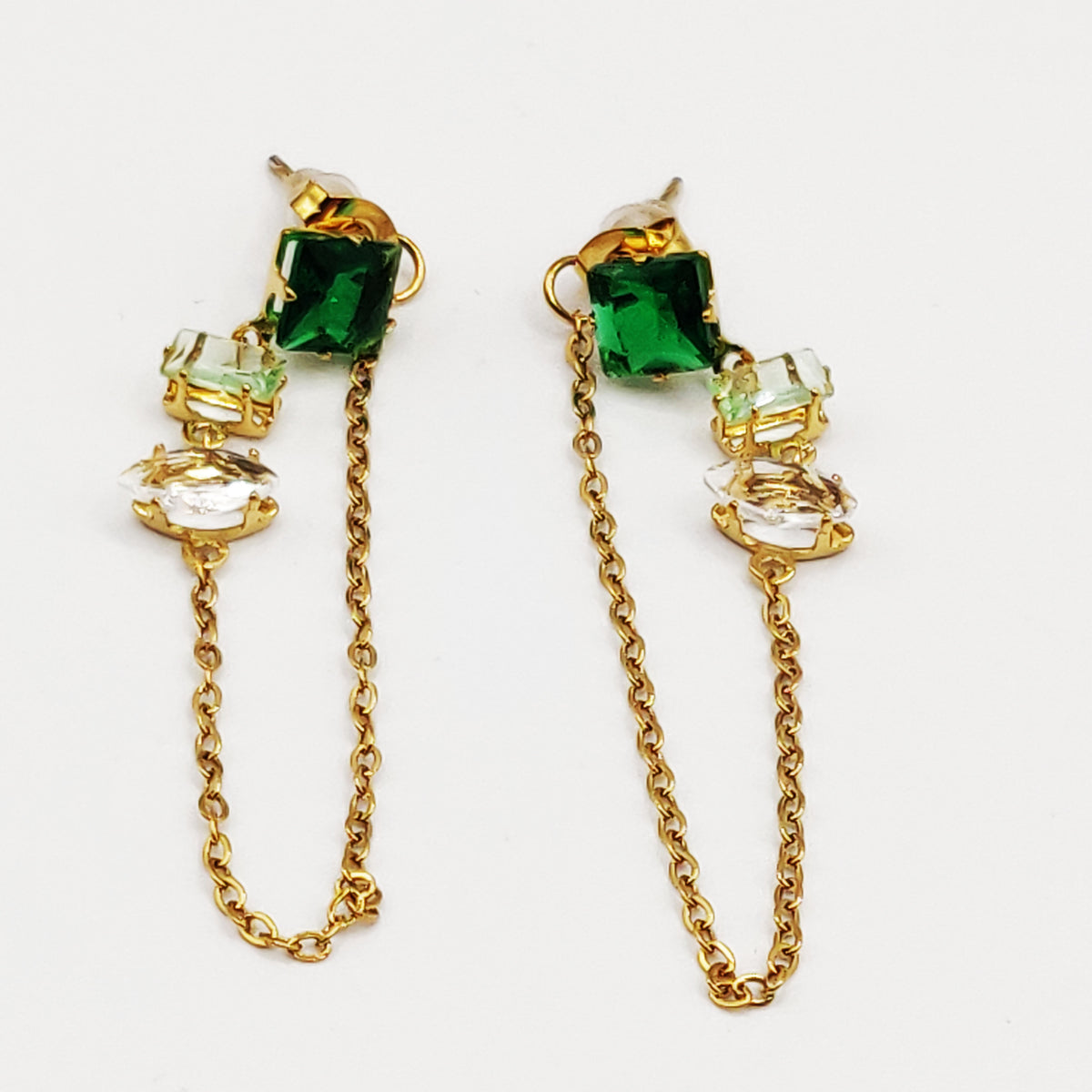 Boucles d'oreilles Multi Cristaux Rectangles Verts et Blancs Luxe