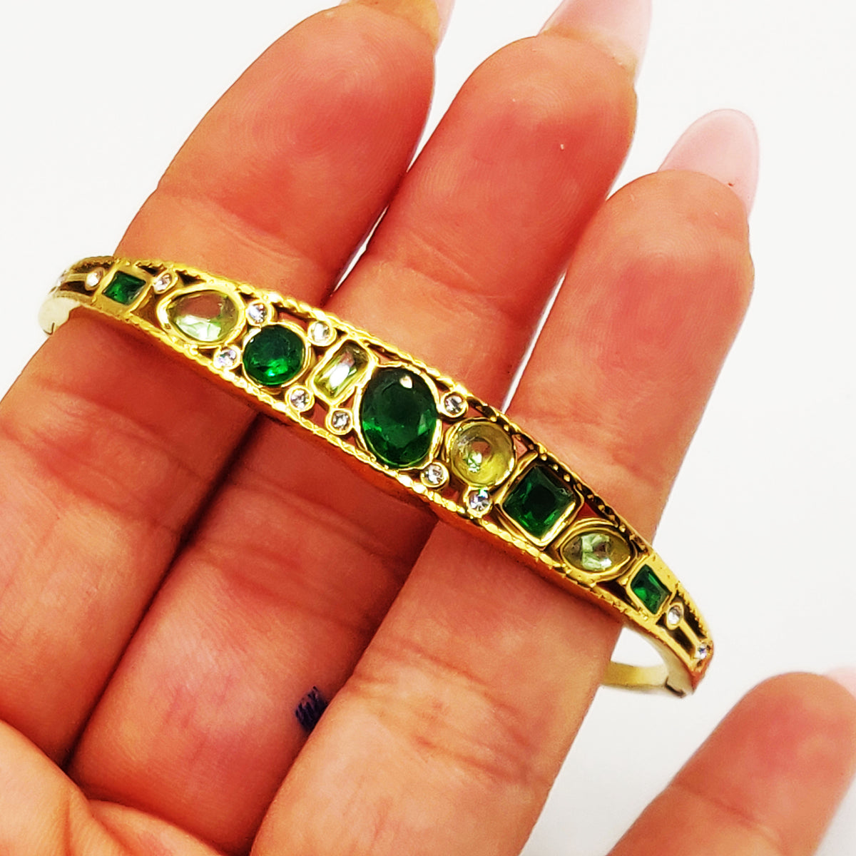 Bracelet Rigide Cristaux Multi Formes Verts Luxe