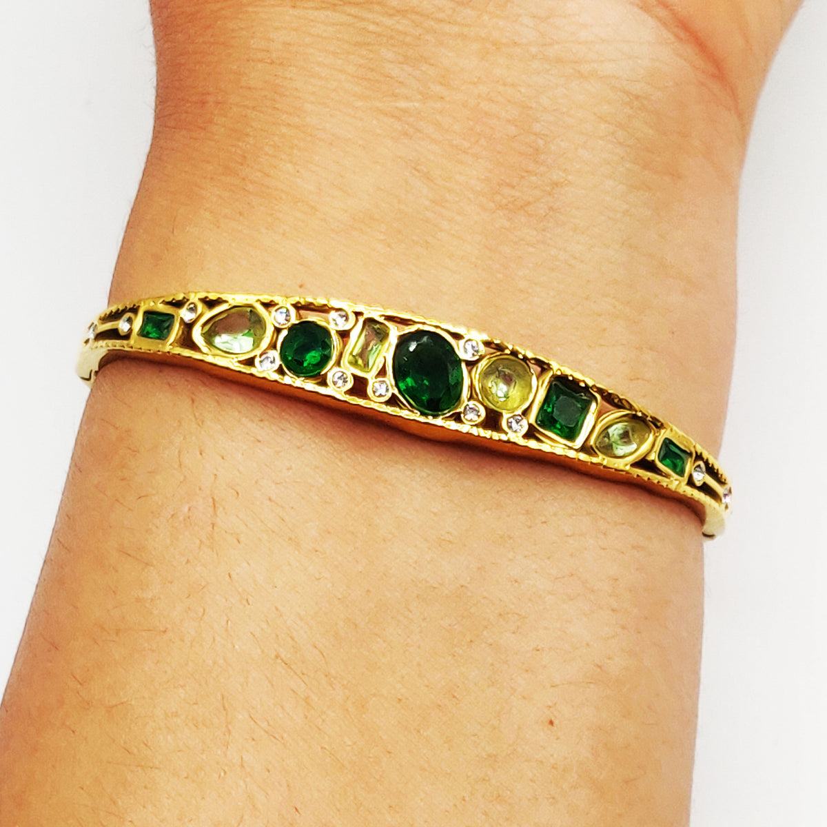 Bracelet Rigide Cristaux Multi Formes Verts Luxe
