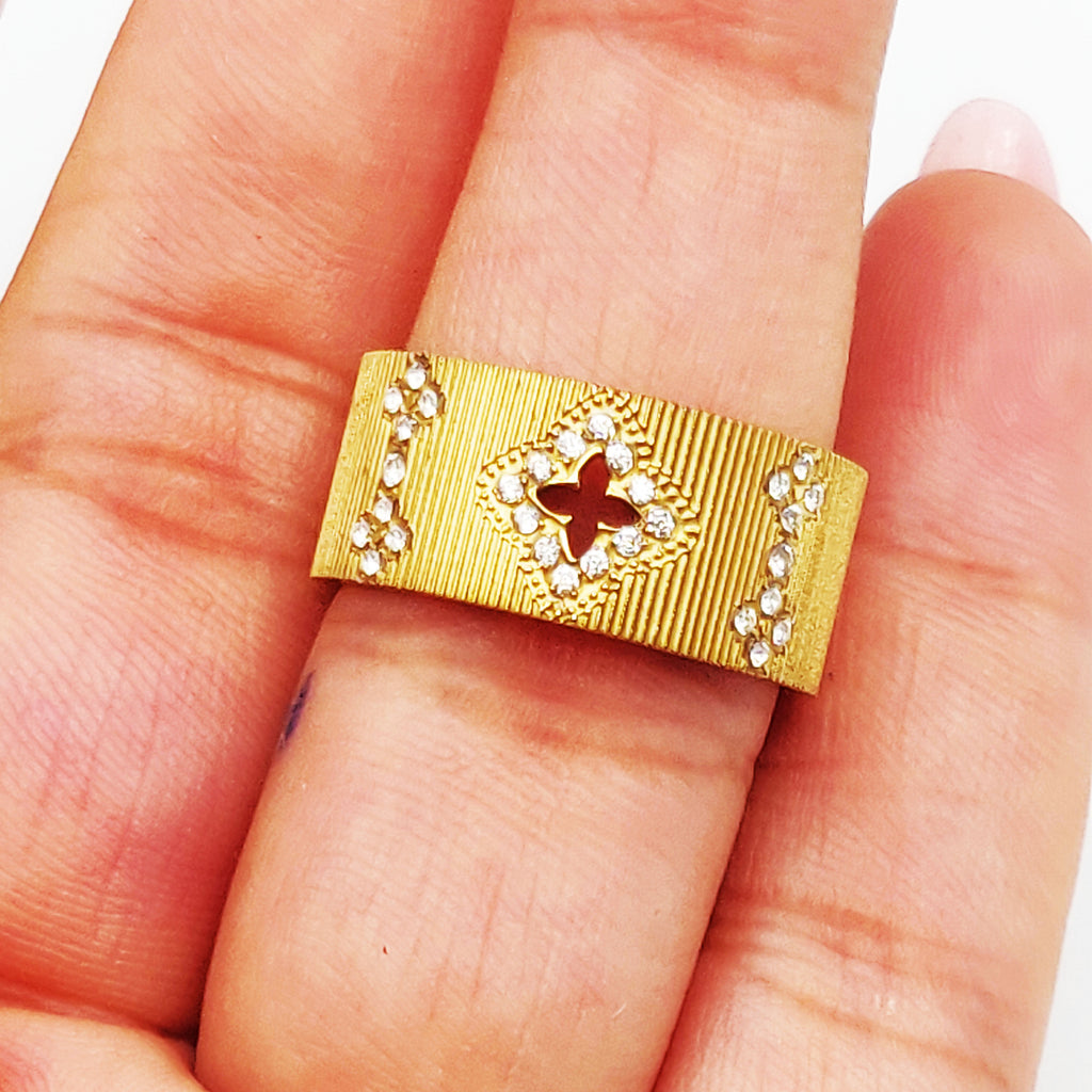 Bague Lignes Trèfles Incrustés Cristaux Luxe