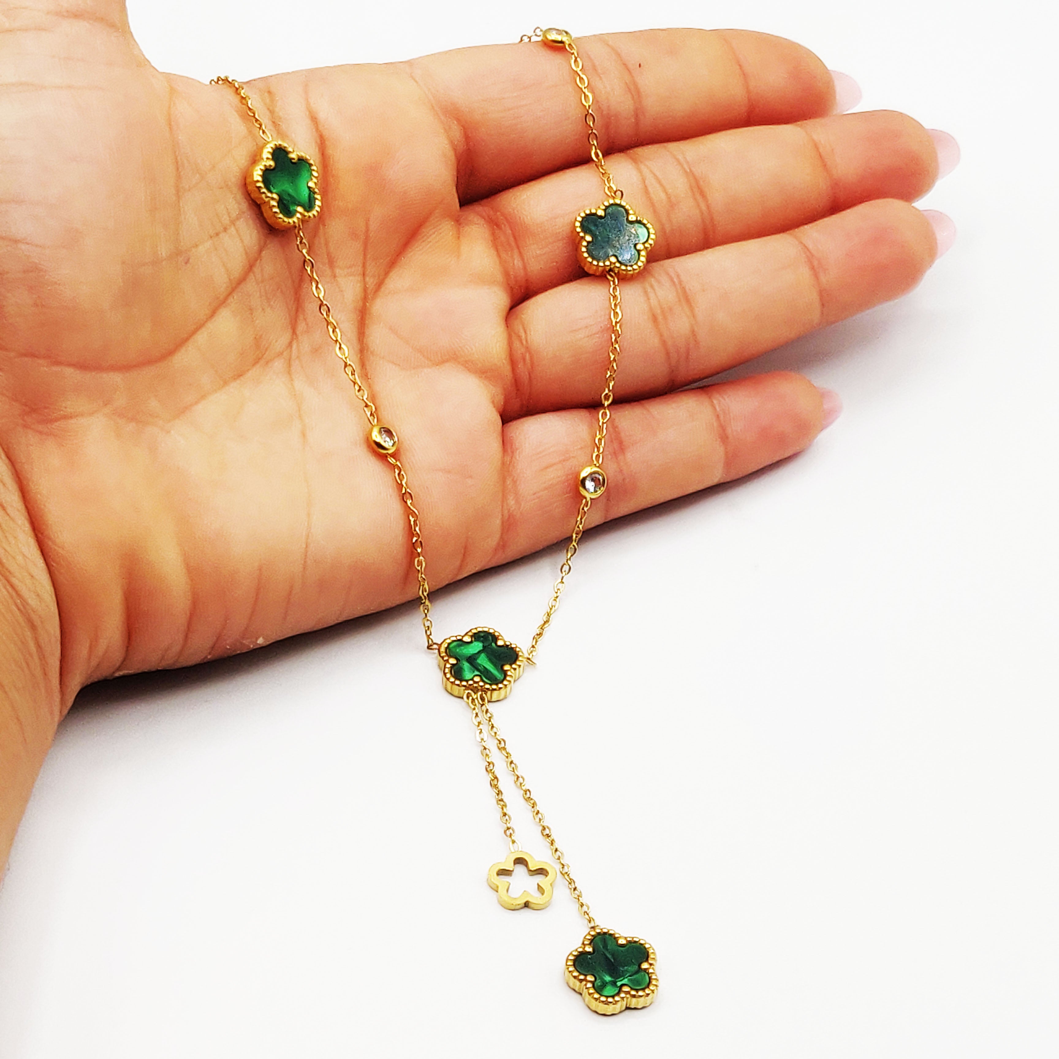 Collier Marguerites Cristaux Verts Luxe Descendant