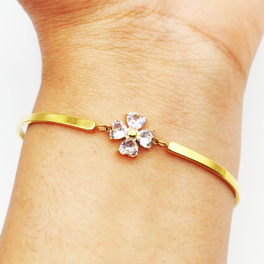 Bracelet Rigide Trèfle 4 Cristaux Coeurs Luxe