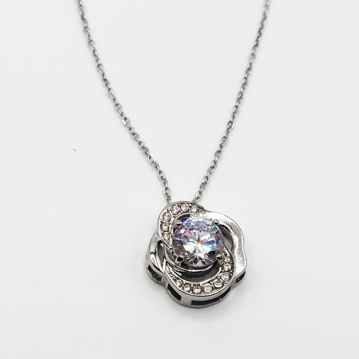 Collier Fleur Cristaux Argenté Luxe