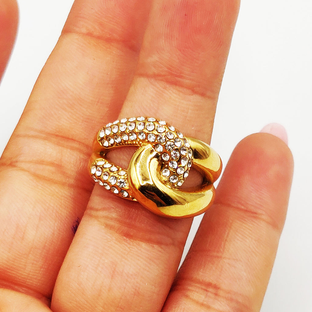 Bague Noeud Doré et Cristaux Luxe