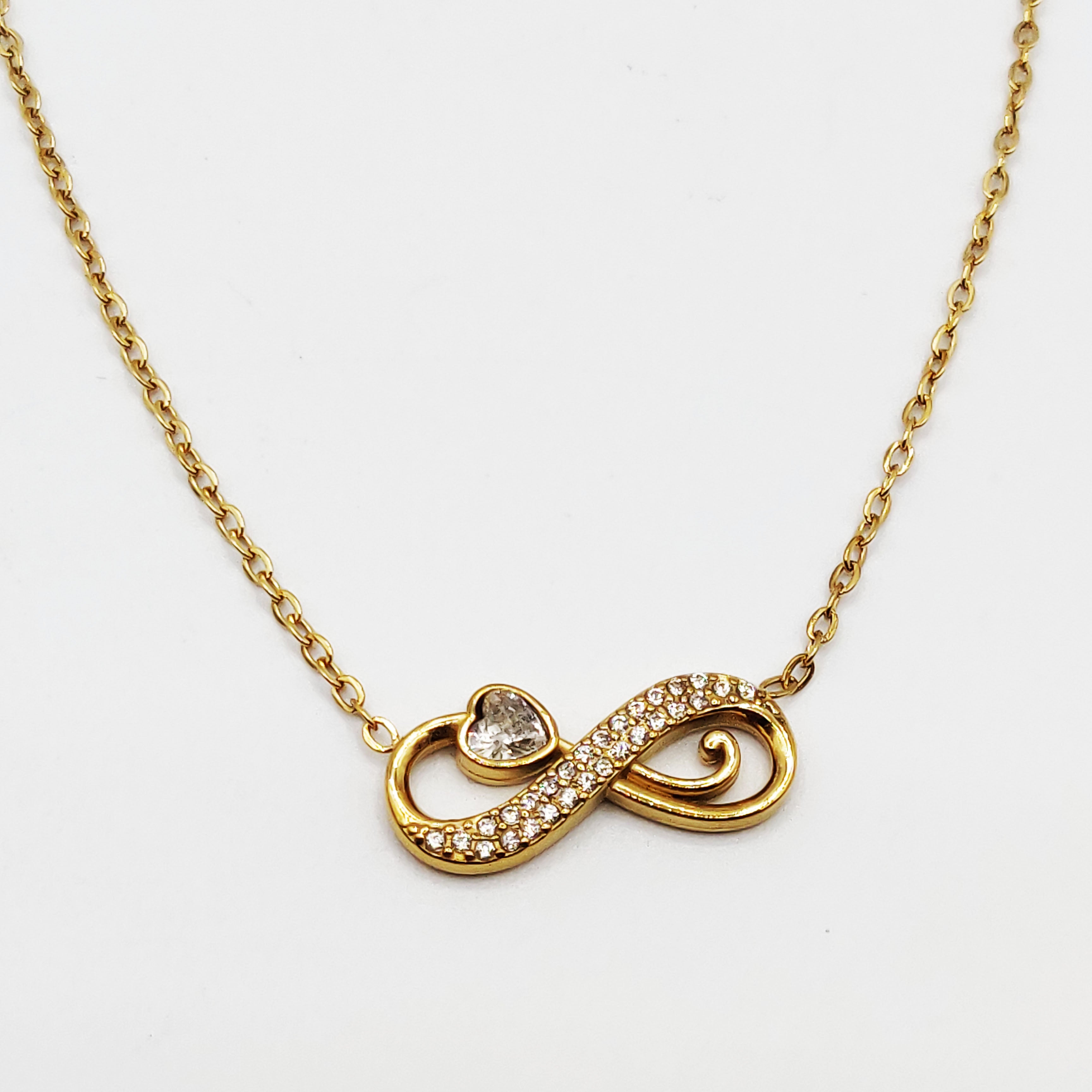 Collier Infinity Cristaux Coeur Cristal Luxe