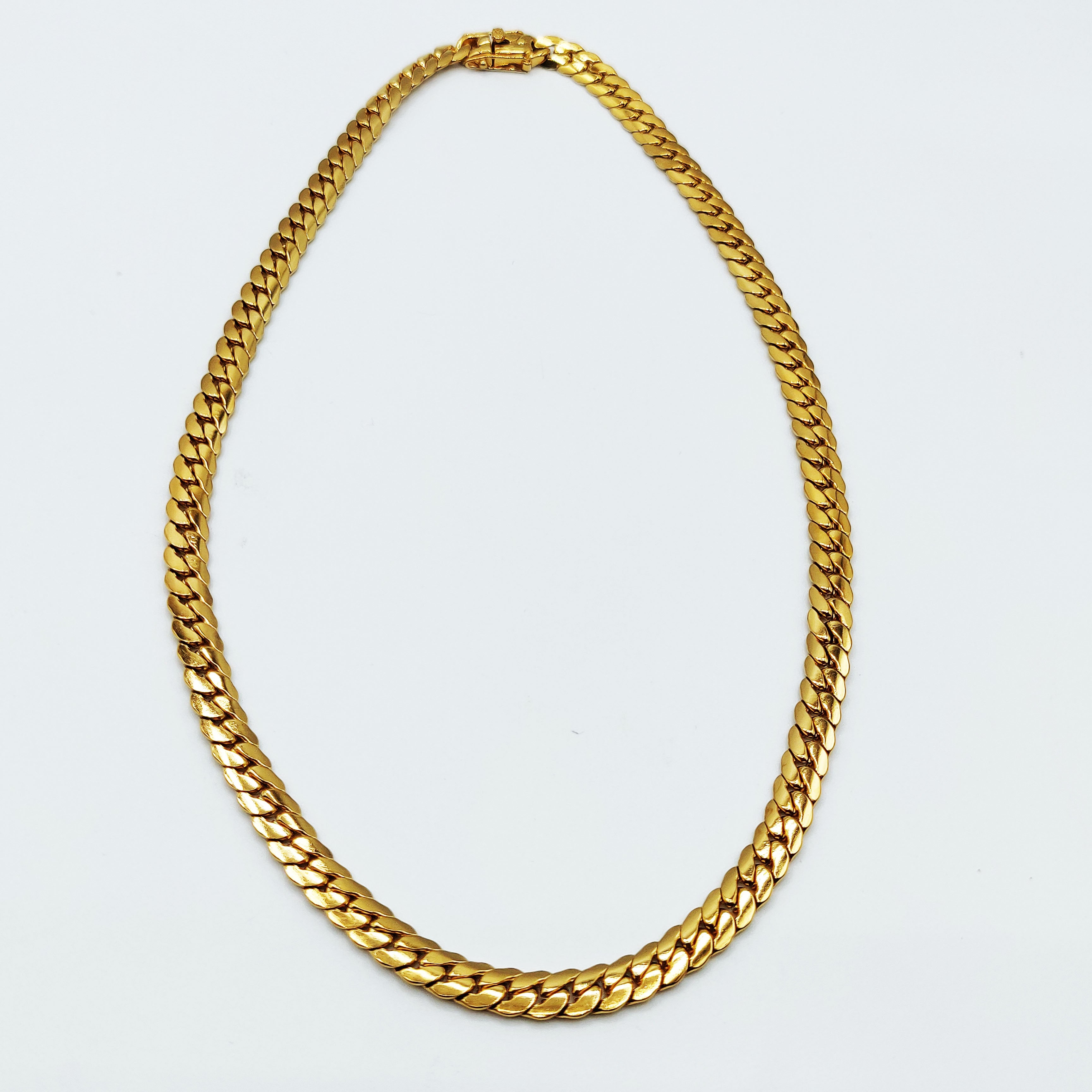 Collier Tresse Resserrée Ras de Cou Fermeture Originale Fin Luxe