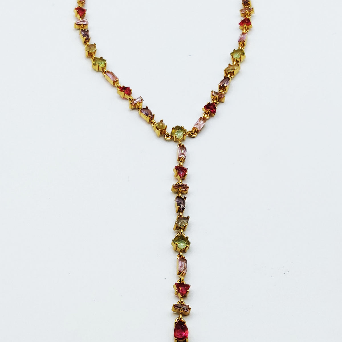 Collier Multi Cristaux Multi Formes Rouges, Verts et Roses Luxe Descendant