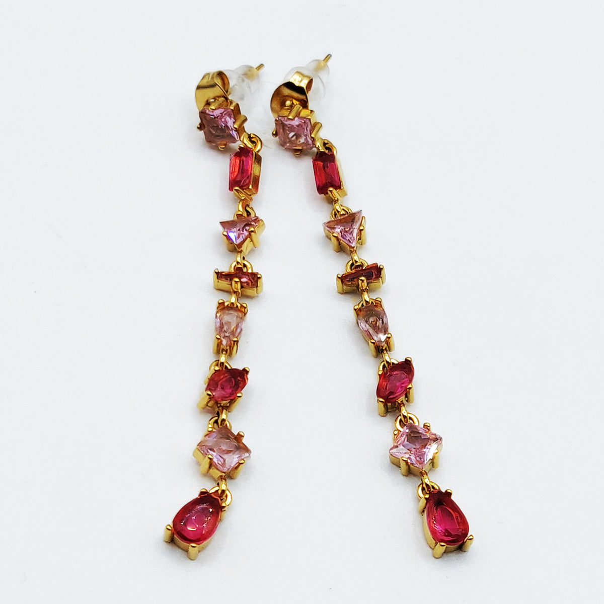 Boucles d'oreilles Multi Cristaux Multi Formes Rouges et Roses Luxe