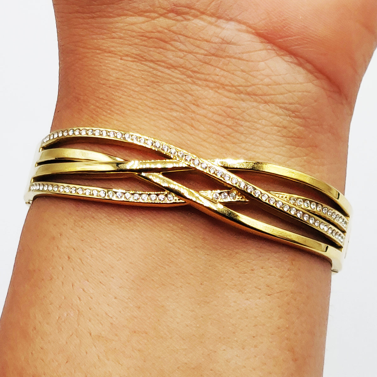 Bracelet Rigide 4 Lignes Dorées et Cristaux Croisées Luxe