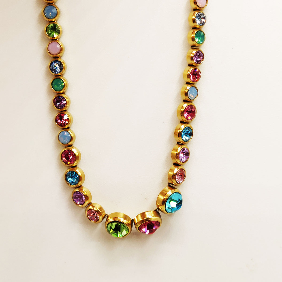 Collier Multi Cristaux Ronds Multicolores Luxe