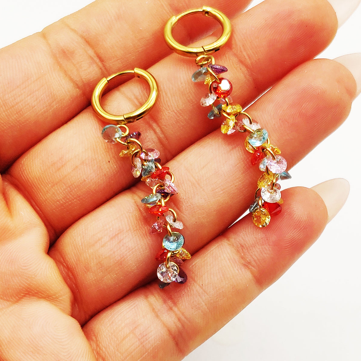 Boucles d'oreilles Ligne de Cristaux Multicolores Luxe