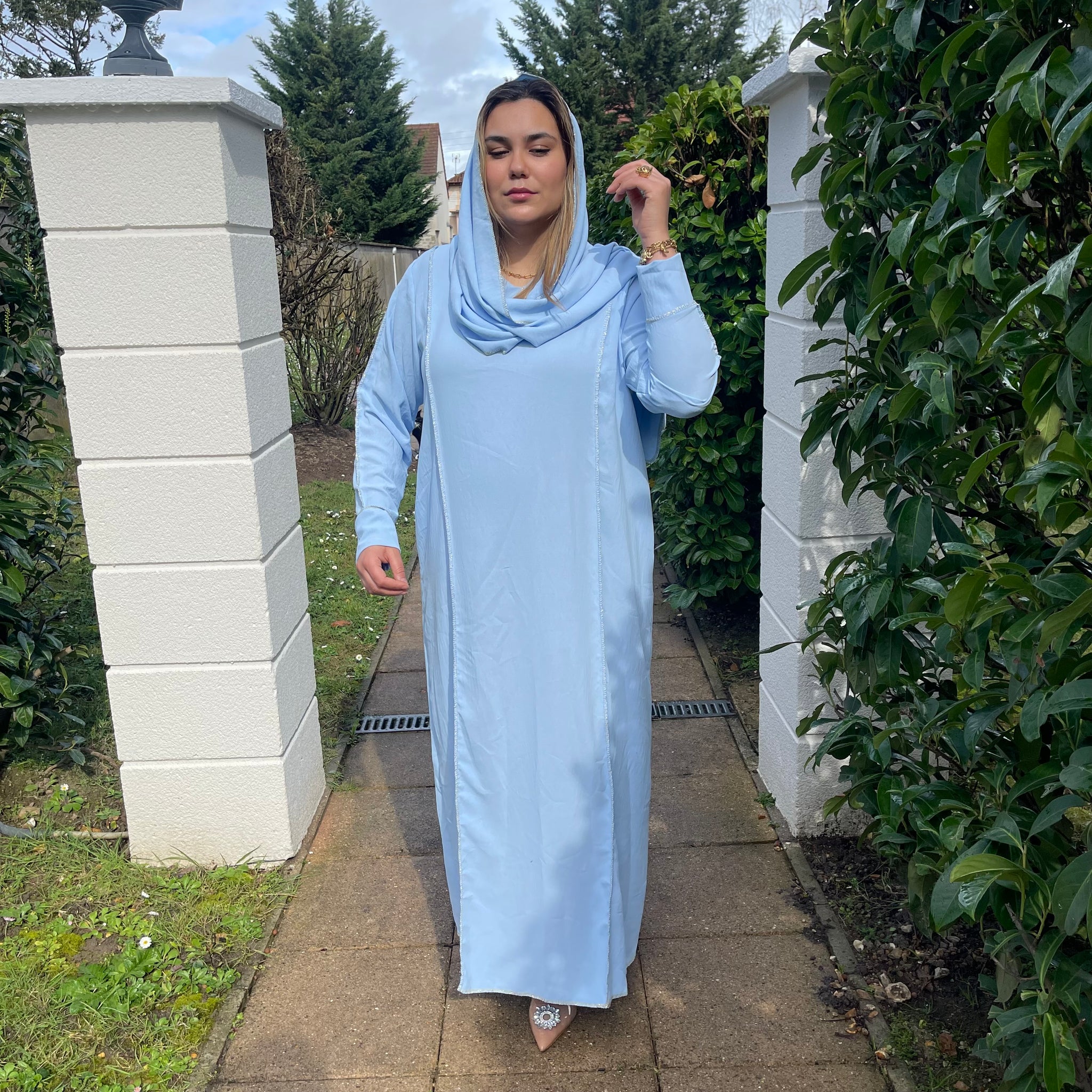 Abaya Hijab Intégré Bleu Ciel