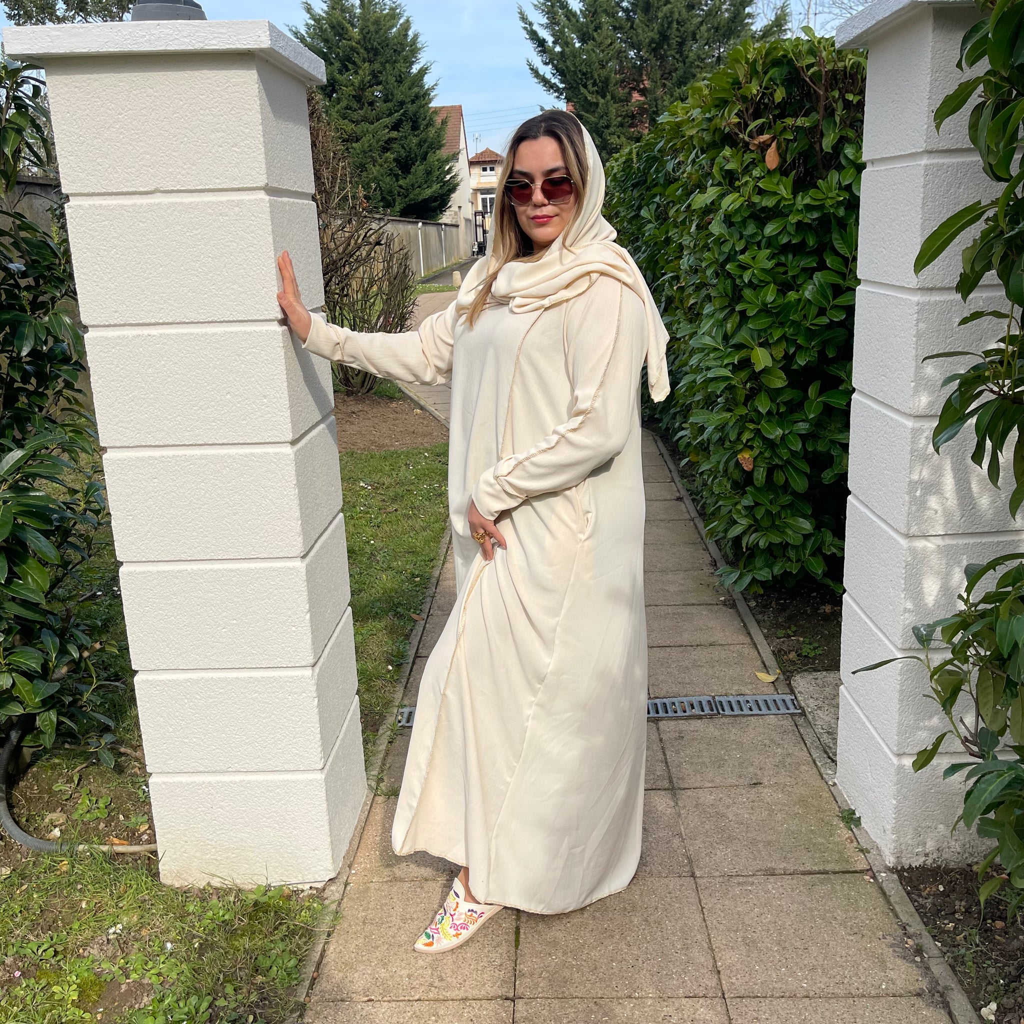 Abaya Hijab Intégré Blanc