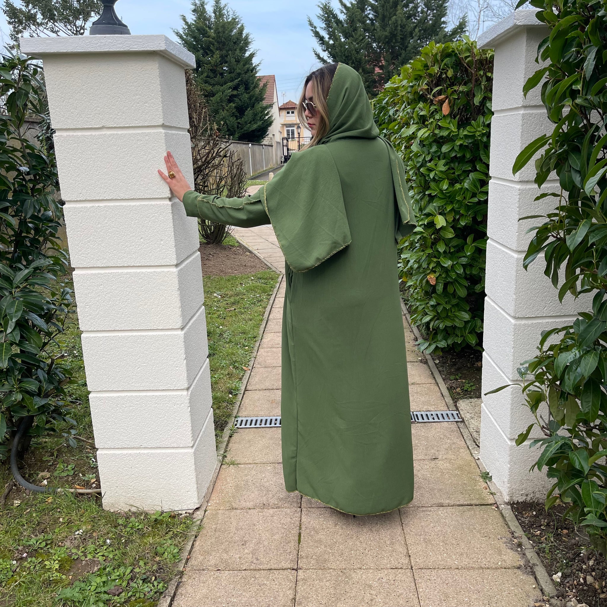 Abaya Hijab Intégré Kaki