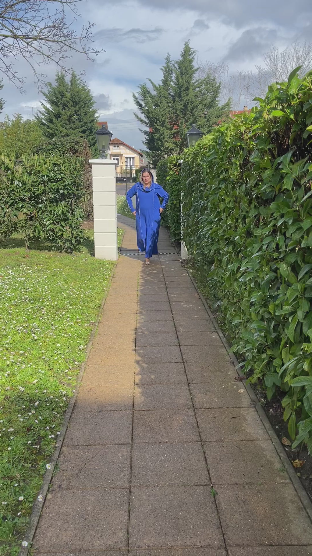 Abaya Hijab Intégré Bleu Roi