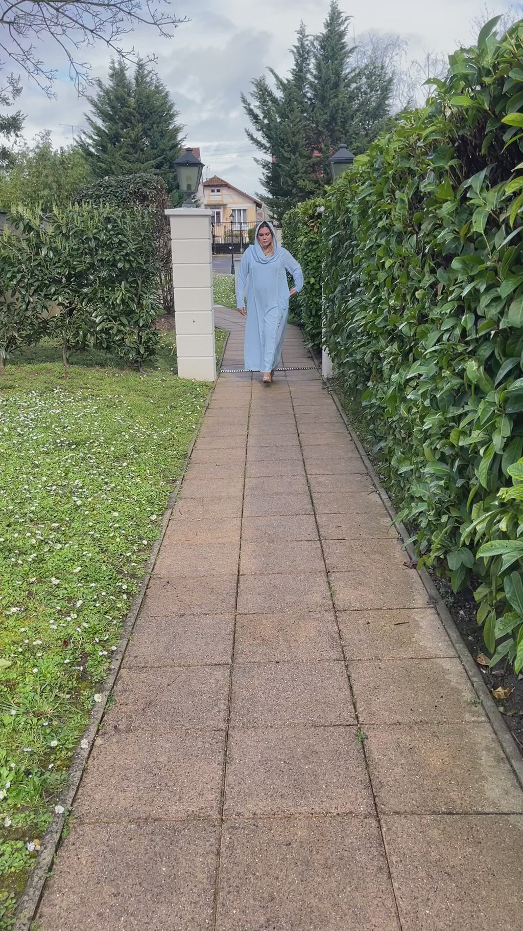 Abaya Hijab Intégré Bleu Ciel