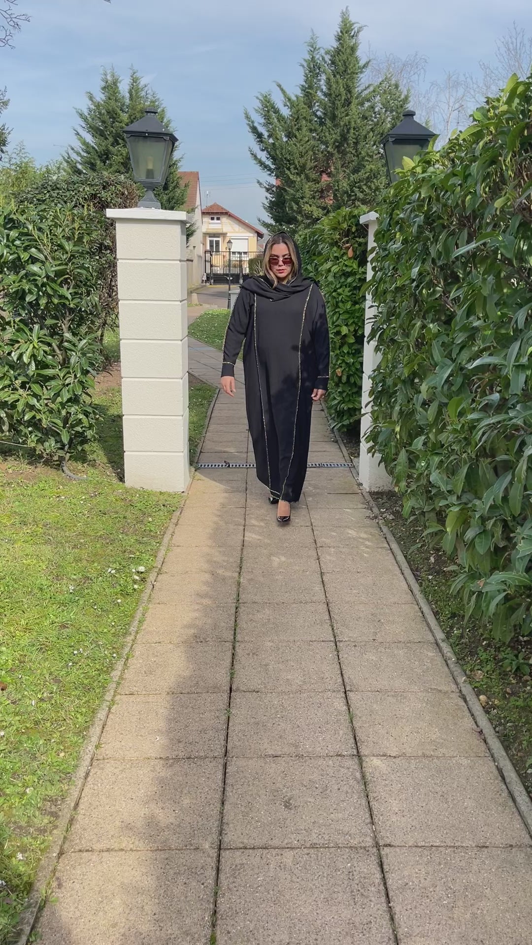 Abaya Hijab Intégré Noir