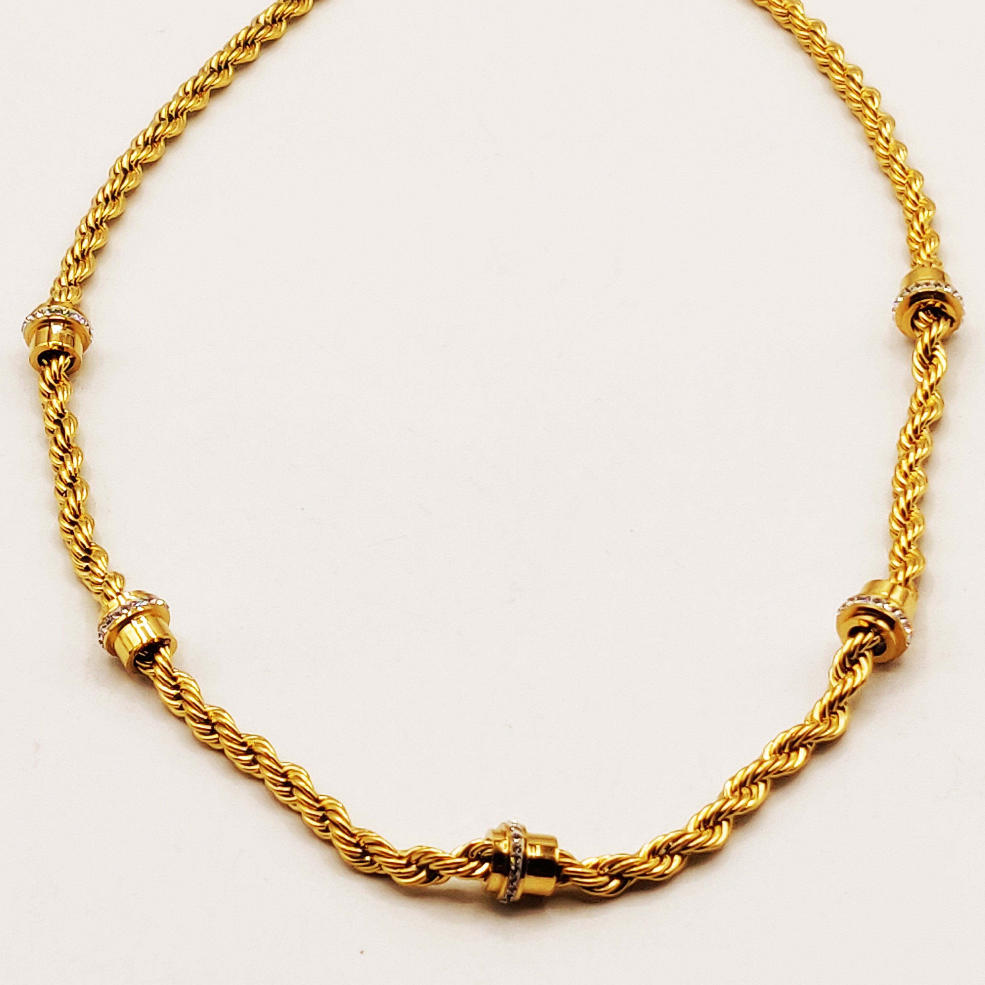 Collier Torsade Multi Lignes Motifs Cristaux Luxe