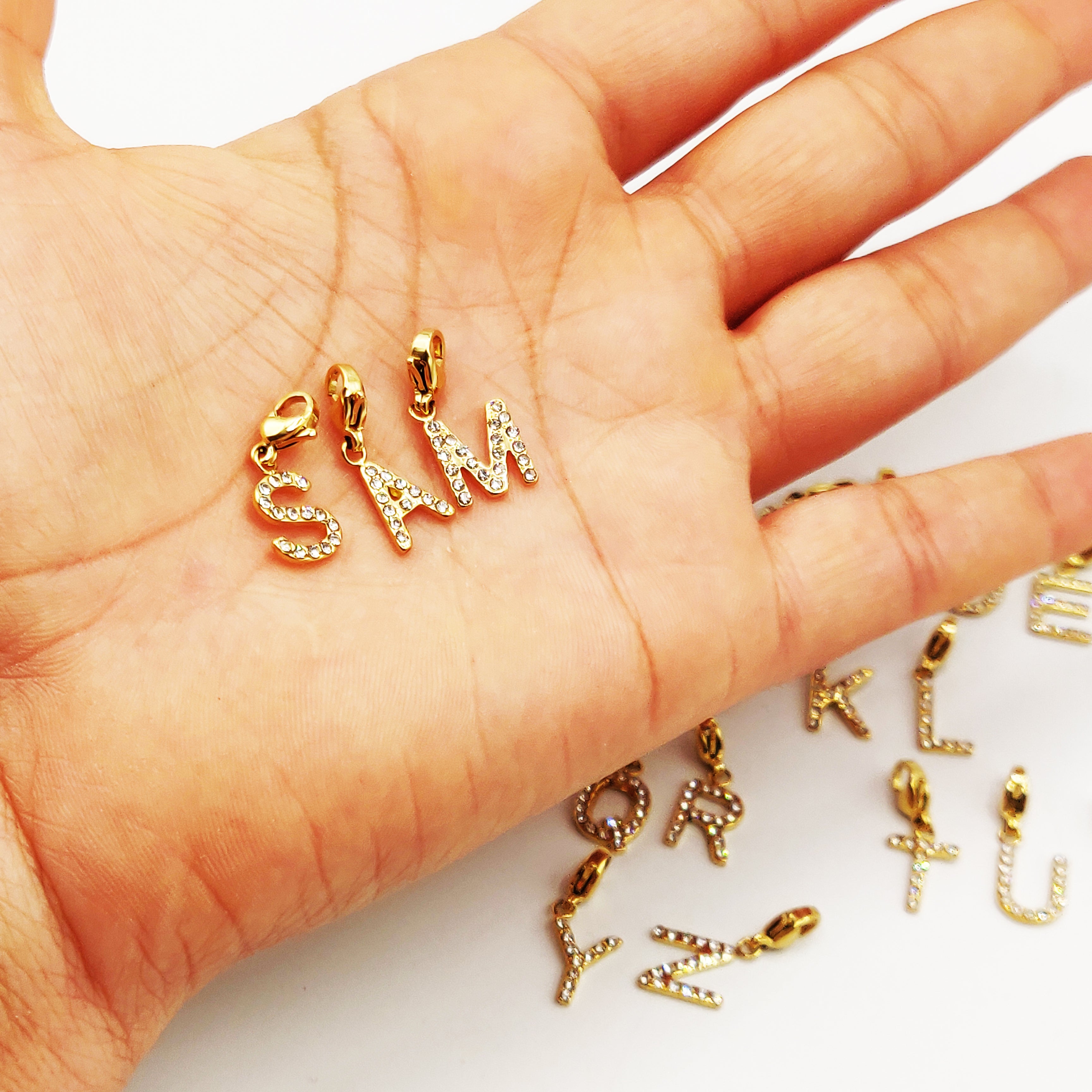 Pendentif Lettre Cristaux Luxe