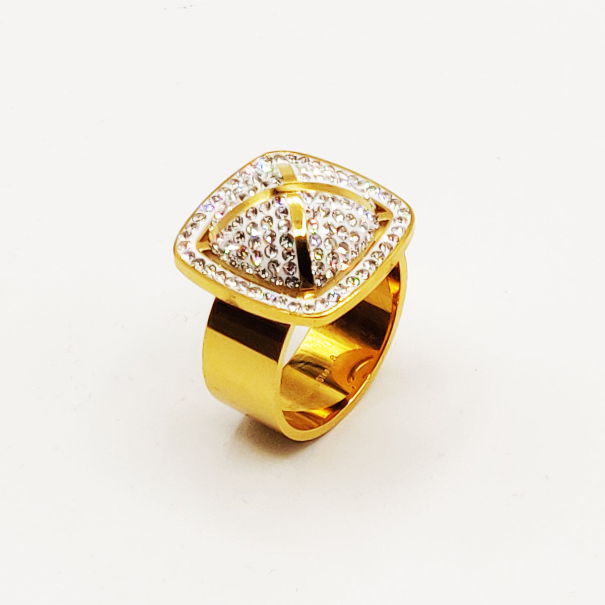 Bague Carré Bombé Cristaux X