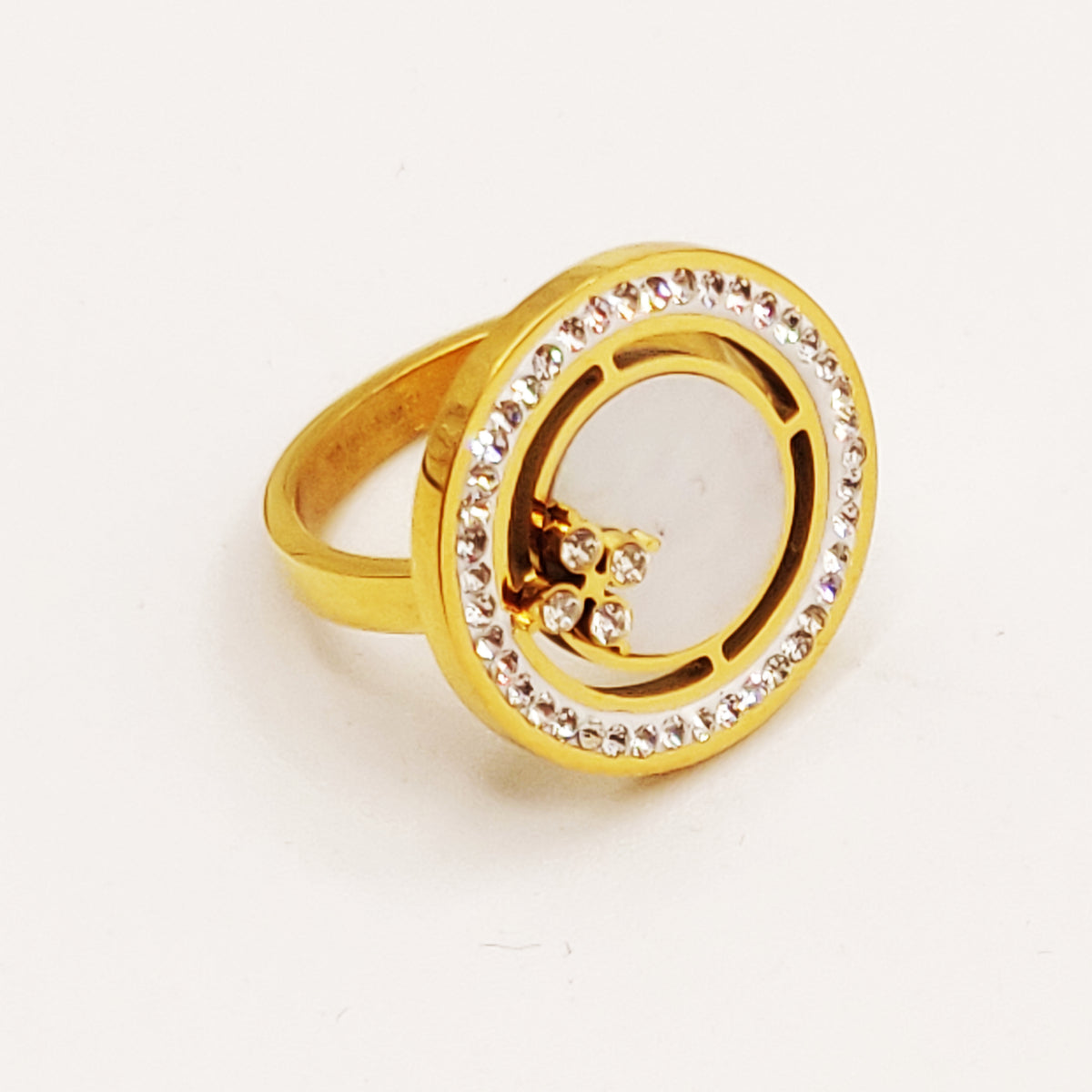 Bague Cercle Trèfle Cristaux Blanc Nacré