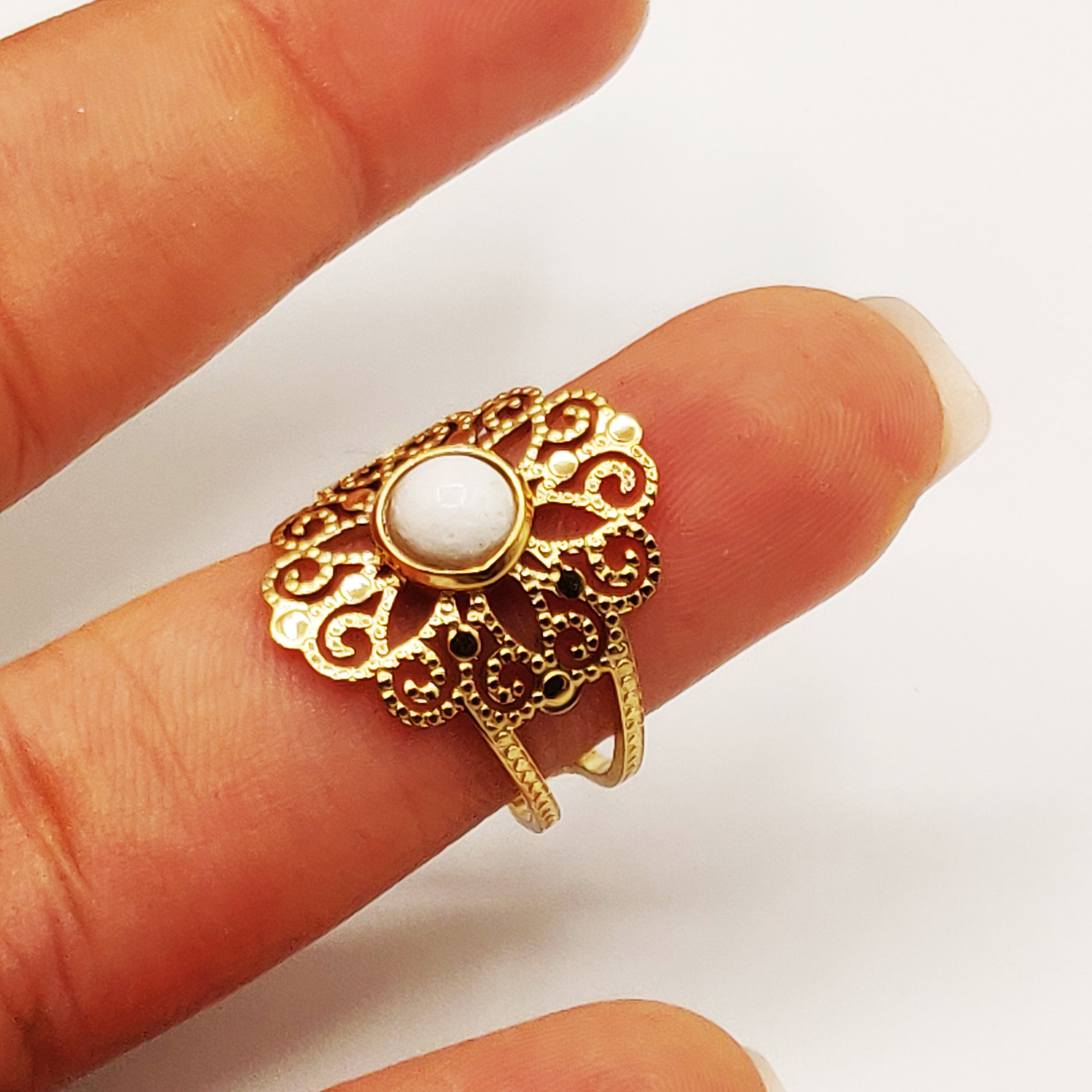 Bague Design Perle Beige