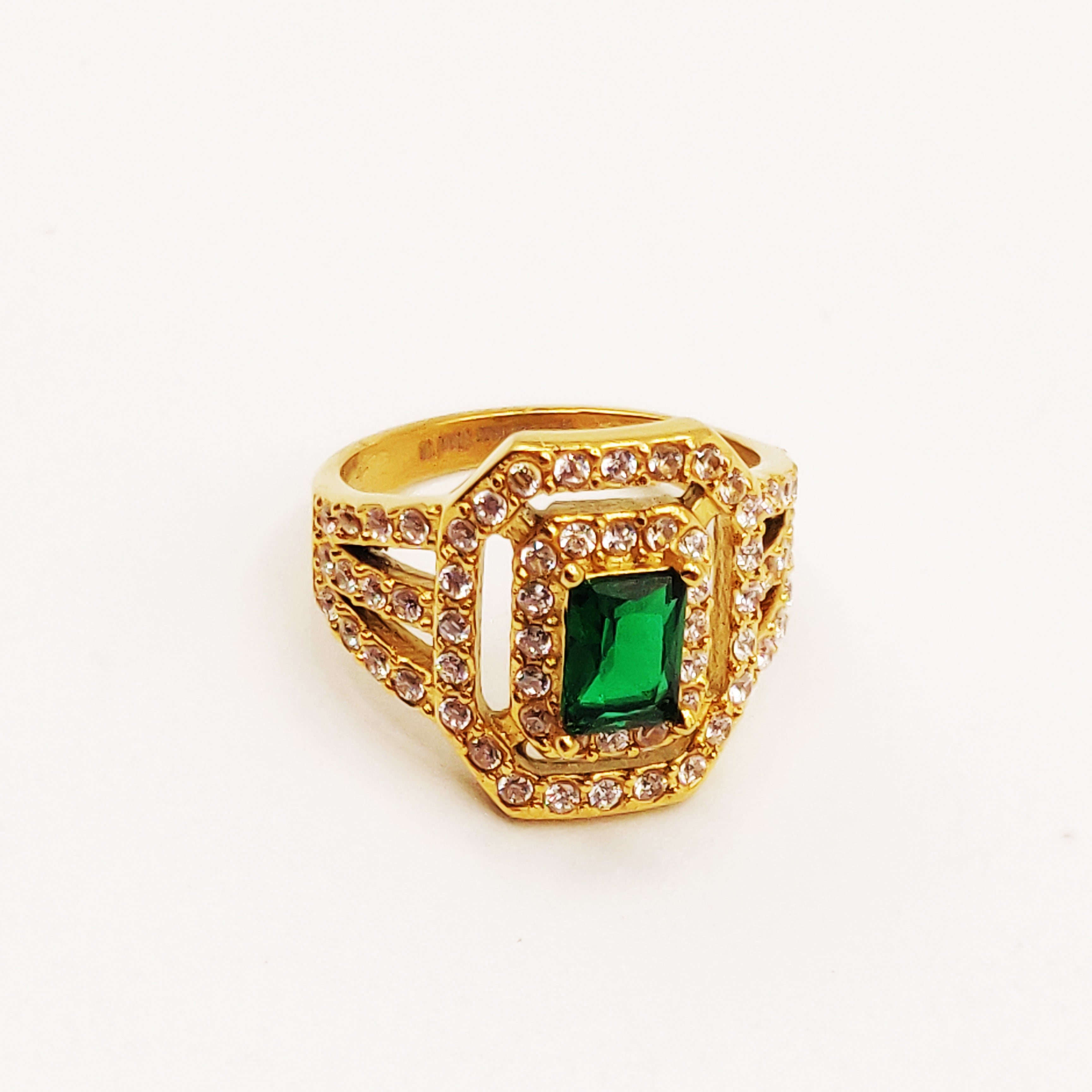 Bague Gros Émeraude Multi Cristaux Dorée
