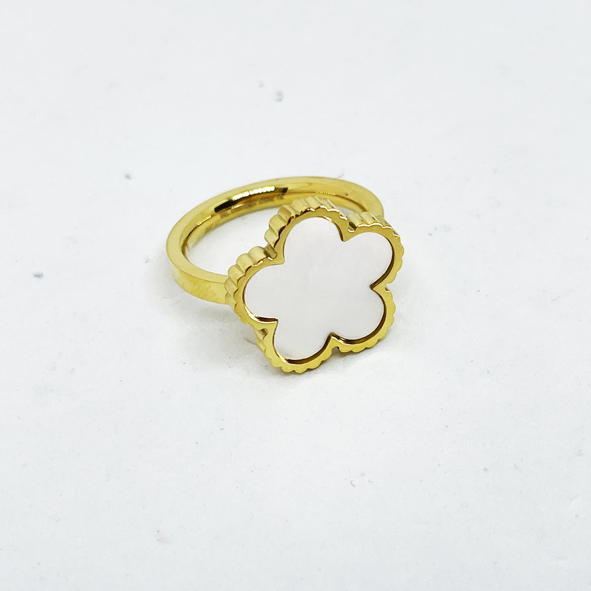 Bague Marguerite Blanc Nacré